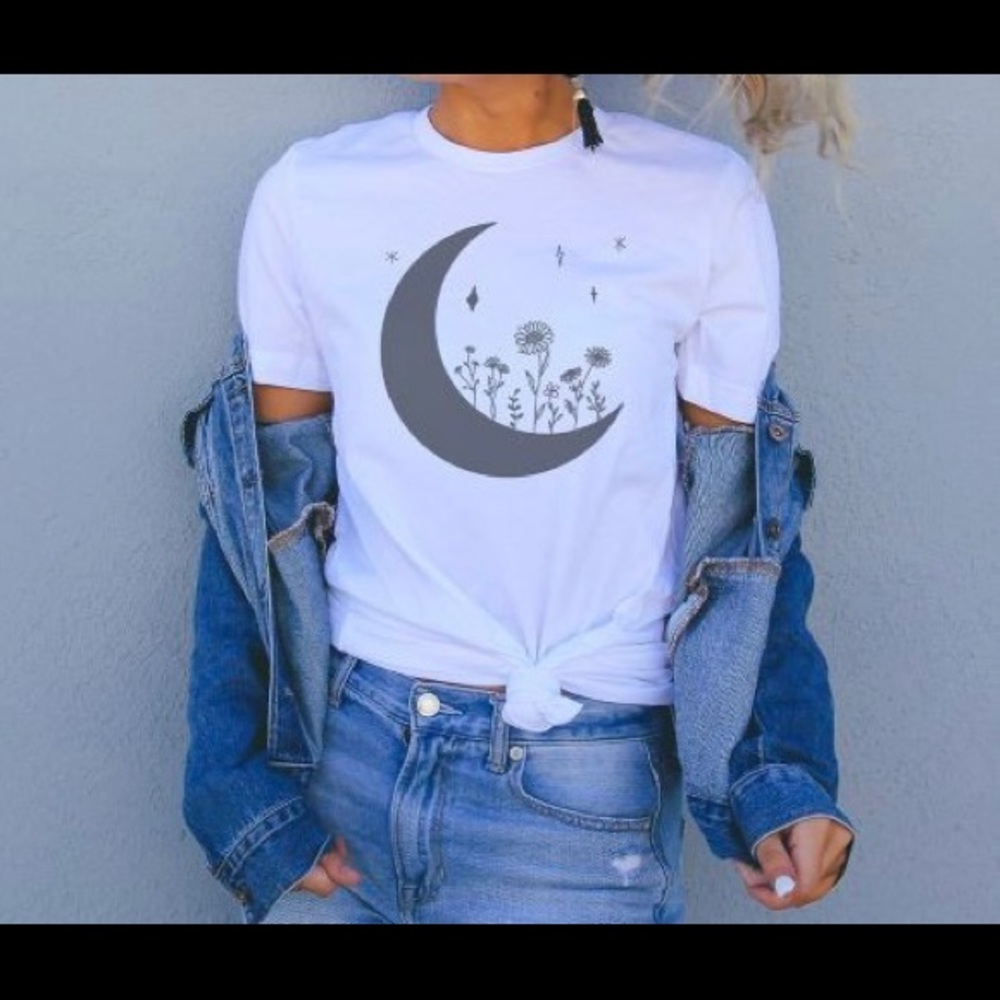 Moon Flowerchild T-shirt